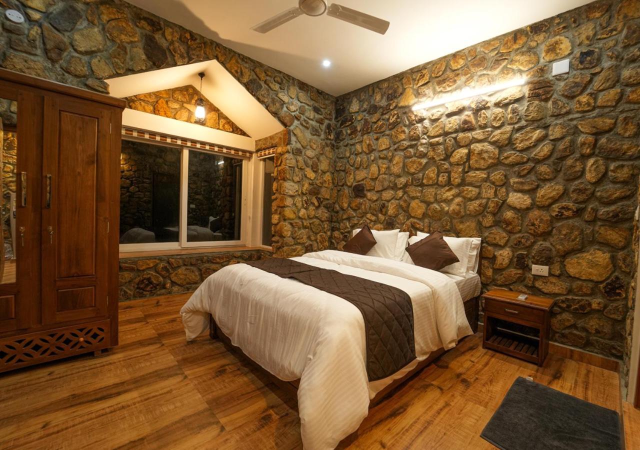 Tiyans Stone Castle Private Tea Villa Vagamon By Voye Homes Zewnętrze zdjęcie